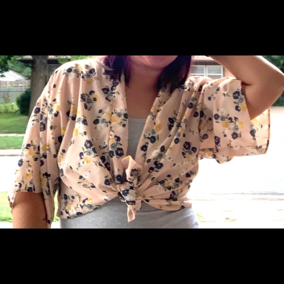Floral Cardigan - Picture 2 of 3